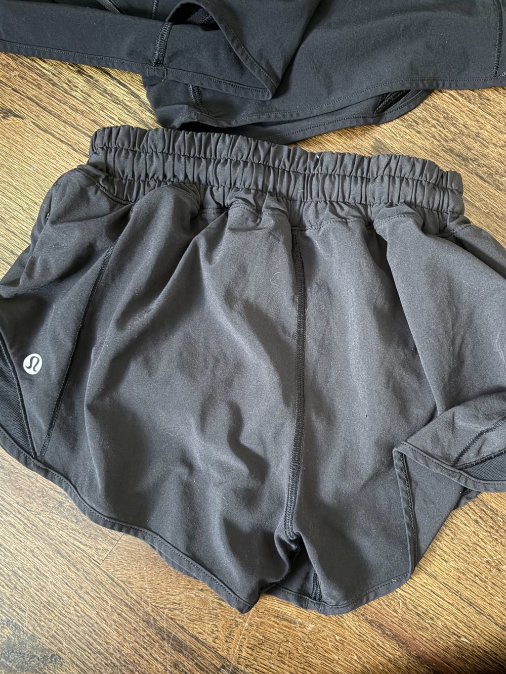 lululemon athletica Women's Black Athletic Shorts - Elastic Waist size 2